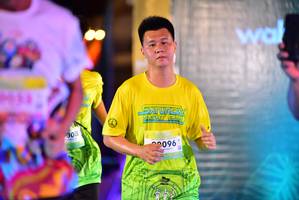 BIB: 0008, 096
                            <button type="button" onclick="openModal(21803917)" class="btn btn-primary btn-sm float-right btn-popup" data-toggle="modal" data-target=".modal-high-quality">
                        <i class="fas fa-shopping-cart"></i> Add to Cart
                    </button>
                                            <button type="button" onclick="isThisMe(21803917, true)" class="btn btn-success btn-sm float-right btn-popup btn-isme hidden" data-toggle="tooltip" data-placement="bottom" title="นี่คือรูปของคุณใช่ไหม คลิกที่นี่เพื่อเอาเข้าอัลบั้ม">
                        <i class="fas fa-plus"></i> Add to album
                    </button>
                    <button type="button" onclick="isThisMe(21803917, false)" class="btn btn-warning btn-sm float-right btn-popup btn-isnotme hidden">
                        <i class="fas fa-ban"></i> Remove from album
                    </button>